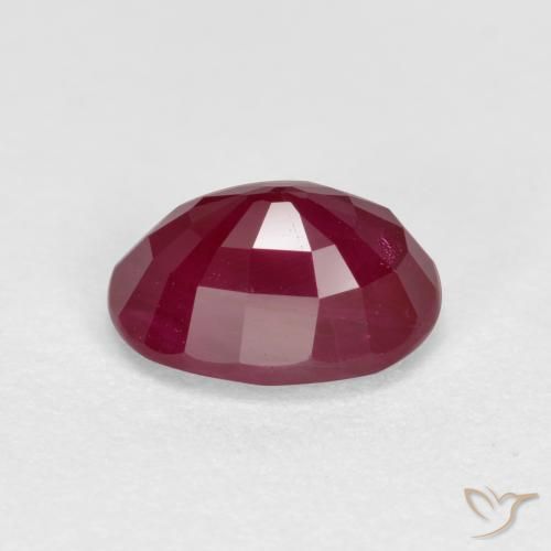 Rubis Rouge foncé naturelle ovale, 1.25 ct, VS-SI