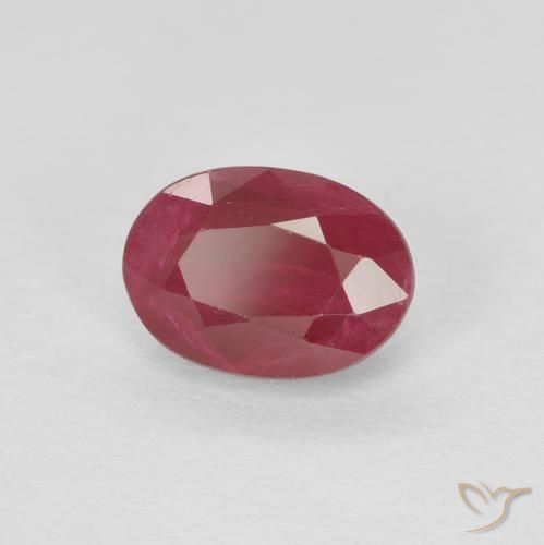 Rubis Rouge moyen naturelle ovale, 1.09 ct, VS-SI