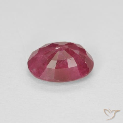 Rubis Rouge moyen naturelle ovale, 1.09 ct, VS-SI