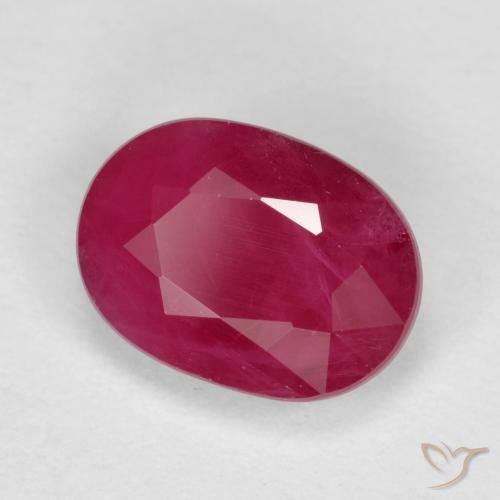 Rubis Rouge moyen naturelle ovale, 1.11 ct, VS-SI