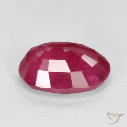 Rubis Rouge moyen naturelle ovale, 1.11 ct, VS-SI