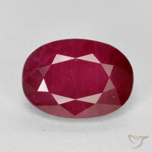 Rubis Rouge sang naturelle ovale, 1.10 ct, VS-SI