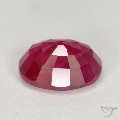 Rubis Rouge confiture naturelle ovale, 1.32 ct, VS-SI
