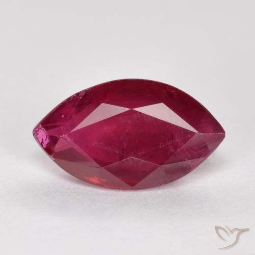 1.02ct Naturel Rouge foncé Rubis, Marquise, SI