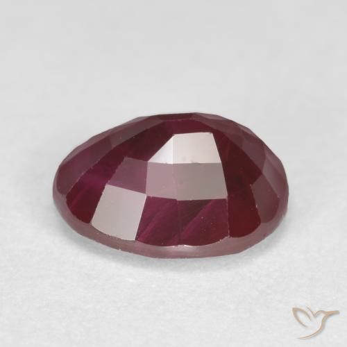 Rubis Vin rouge naturelle ovale, 1.09 ct, SI