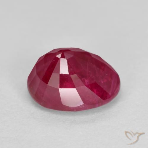 Rubis Rose rougeâtre profond naturelle ovale, 1.35 ct, SI