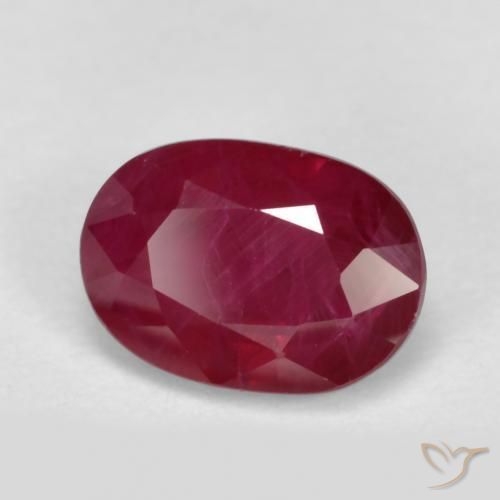 Rubis Rouge foncé naturelle ovale, 1.28 ct, VS-SI