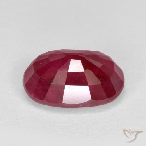 Rubis Rouge foncé naturelle ovale, 1.28 ct, VS-SI
