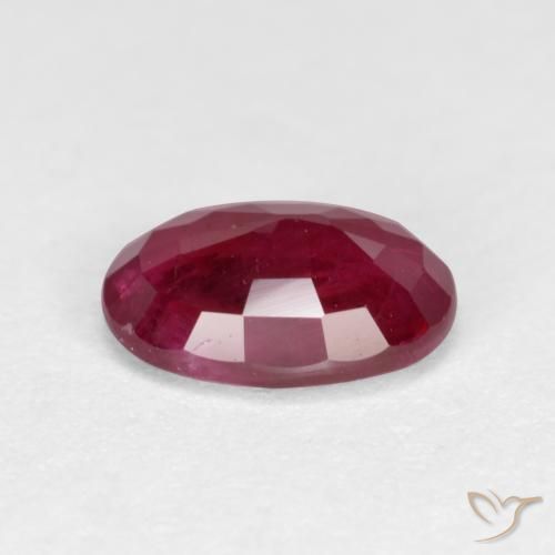 Rubis Vin rouge naturelle ovale, 1.06 ct, VS-SI