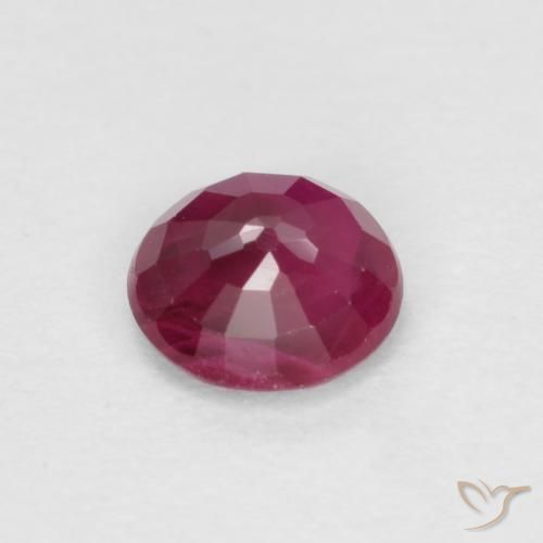 Rubis Rouge foncé naturelle Tour, 0.30 ct, SI