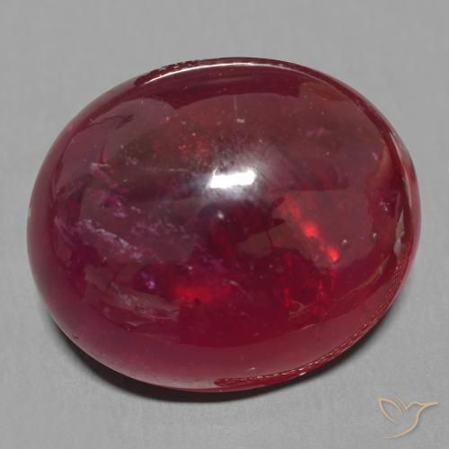 Rubis Rouge foncé naturelle ovale, 25.77 ct, Translucide