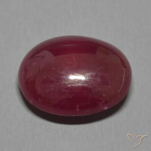 Rubis Rouge foncé naturelle ovale, 8.39 ct, Translucide
