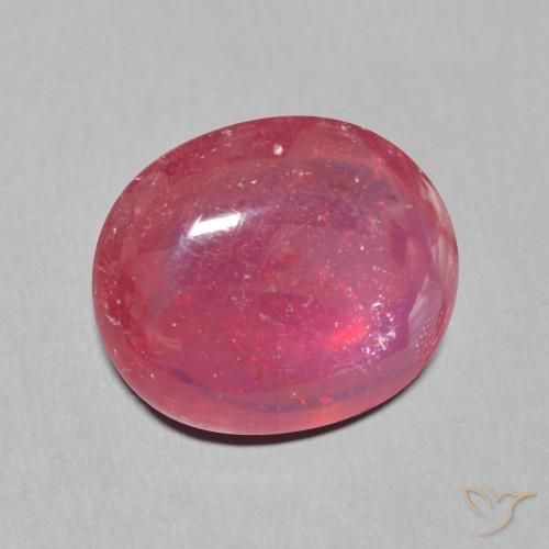 Rubis Rouge foncé naturelle ovale, 6.72 ct, Translucide