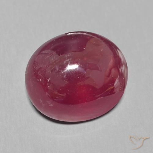 Rubis Rouge foncé naturelle ovale, 9.18 ct, Translucide