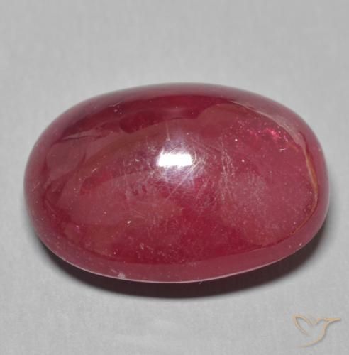 Rubis Rouge foncé naturelle ovale, 15.12 ct, Translucide