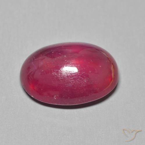 Rubis Rouge léger naturelle ovale, 13.54 ct, Translucide