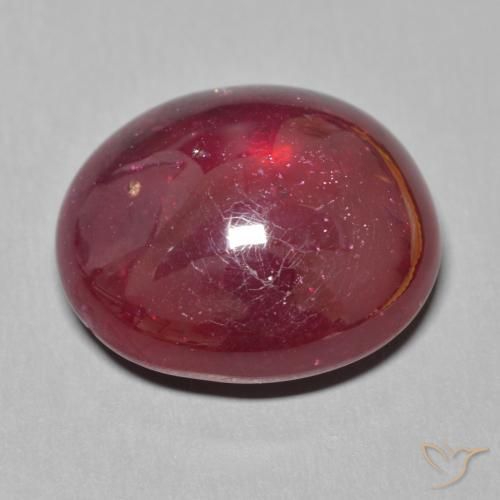 Rubis Rouge foncé naturelle ovale, 20.82 ct, Translucide