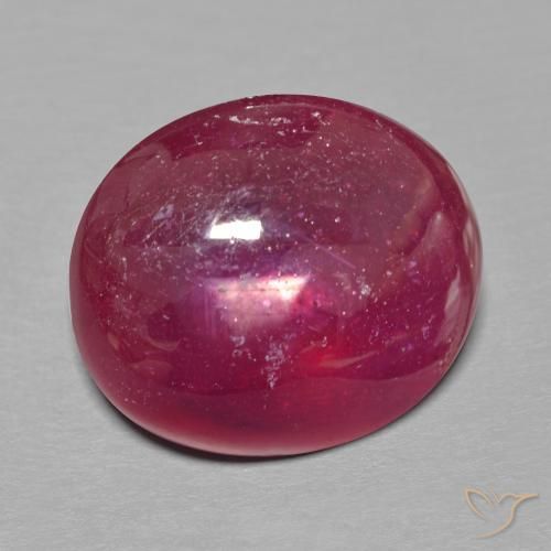 Rubis Rouge foncé naturelle ovale, 17.39 ct, Translucide
