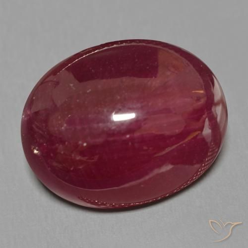 Rubis Rouge foncé naturelle ovale, 24.90 ct, Translucide