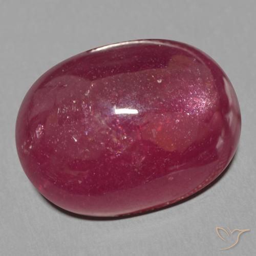Rubis Rouge foncé naturelle ovale, 13.94 ct, Translucide