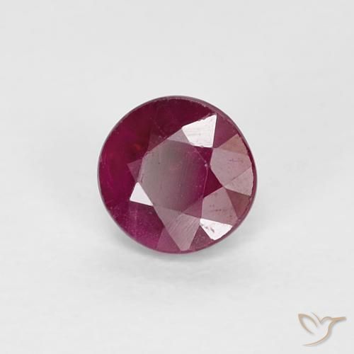 Rubis Rouge foncé naturelle Tour, 0.32 ct, VS-SI