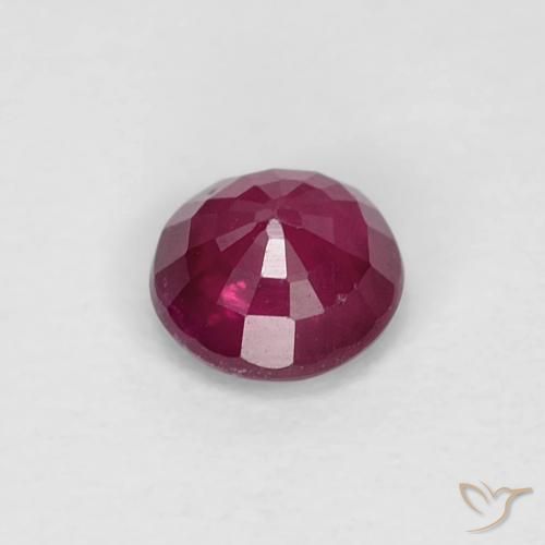 Rubis Rouge foncé naturelle Tour, 0.35 ct, VS-SI