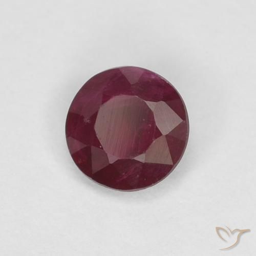 Rubis Rouge foncé naturelle Tour, 0.29 ct, SI