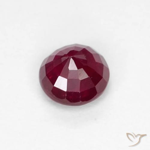 Rubis Rouge foncé naturelle Tour, 0.38 ct, VS-SI