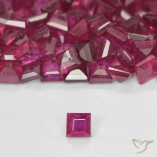 0.09ct Naturel Rouge foncé Rubis, Carré, VS