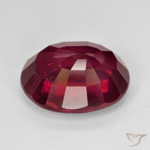 Rubis Rouge sang naturelle ovale, 12.05 ct, VS