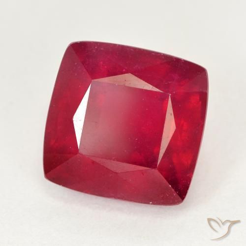 Rubis Rouge naturelle Coussin, 7.35 ct, VS