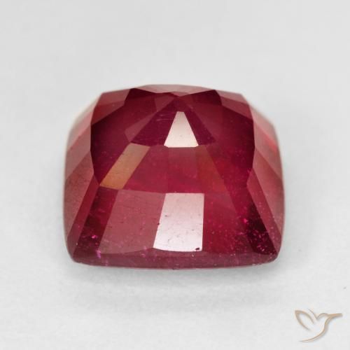 Rubis Rouge foncé naturelle Coussin, 7.67 ct, VS