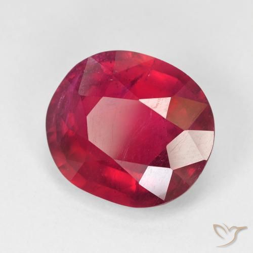 Rubis Rouge moyen naturelle ovale, 8.60 ct, VS