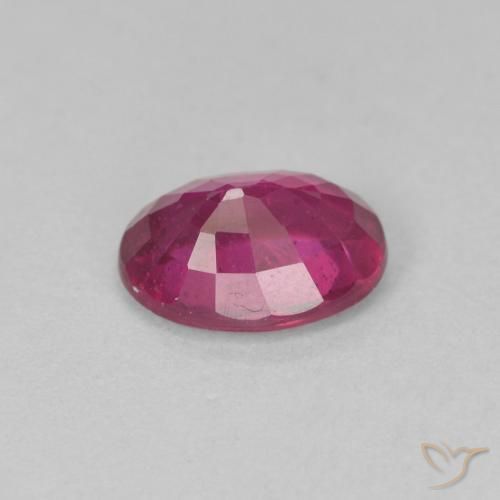 Rubis Violet Rosâtre naturelle ovale, 1.42 ct, VS