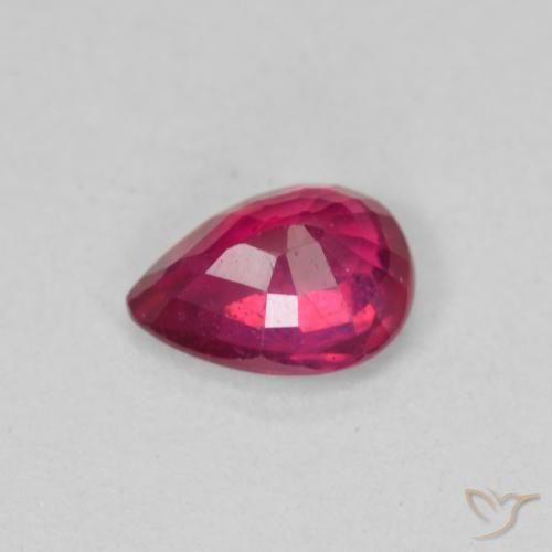 Rubis Rouge léger naturelle En forme de poire, 0.95 ct, VS