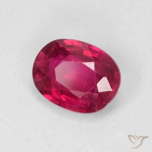Rubis Rouge léger naturelle ovale, 1.69 ct, VS