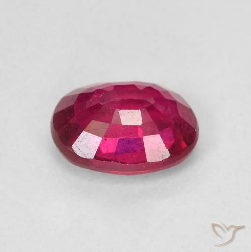 Rubis Rouge léger naturelle ovale, 1.69 ct, VS