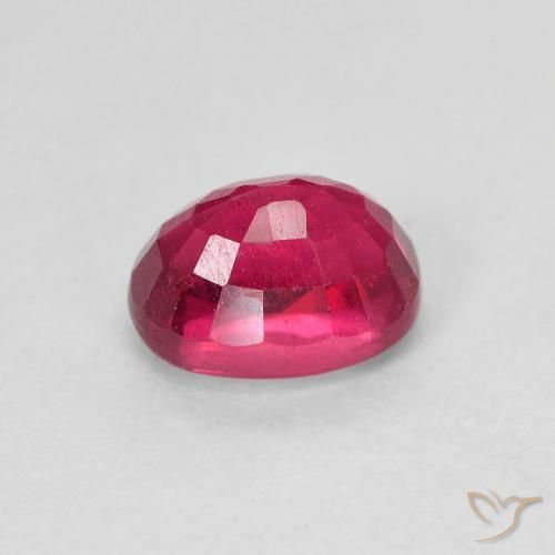 Rubis Rouge moyen naturelle ovale, 1.50 ct, VS