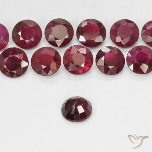 Rubis Rouge foncé naturelle Tour, 0.29 ct, VS