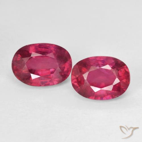 2.51ctw Naturel Medium Dark-Red Rubis, ovale, VS