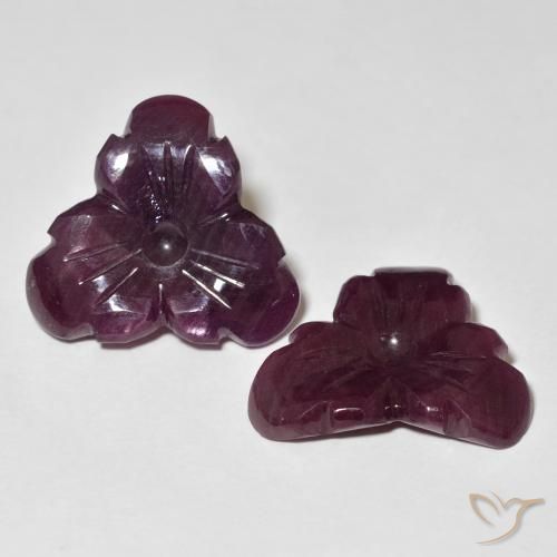 Shop natural 19.71ct Rouge acajou Rubis gems, Taille Fleur, from Madagascar at GemSelect. In stock, global shipping!