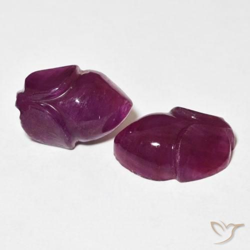 Shop natural 11.57ct Medium Dark-Purple Rubis gems, Taille Fleur, from Madagascar at GemSelect. In stock, global shipping!