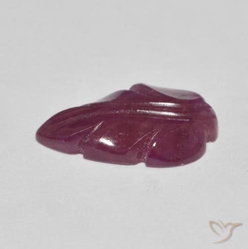 Rubis Pourpre moyen naturelle Fantaisie, 4.07 ct, Opaque