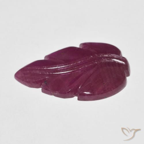 Rubis Rouge foncé naturelle Fantaisie, 5.73 ct, Opaque