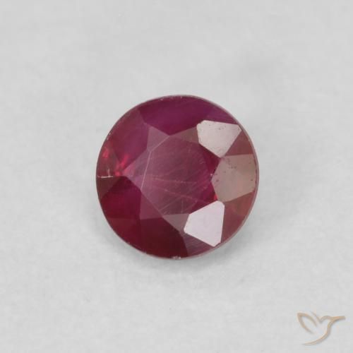 Rubis Rouge foncé naturelle Tour, 0.28 ct, SI