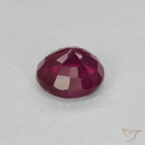 Rubis Rouge foncé naturelle Tour, 0.32 ct, VS