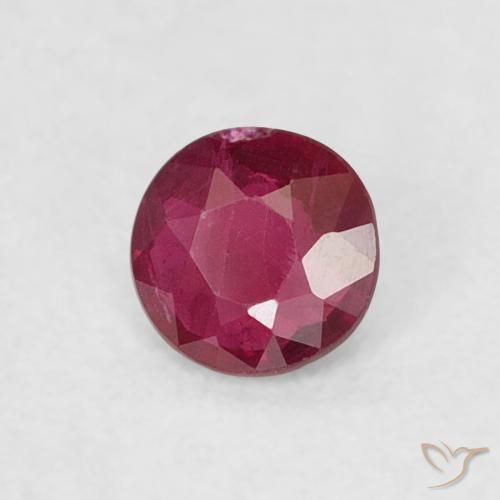 Rubis Rouge foncé naturelle Tour, 0.18 ct, VS-SI