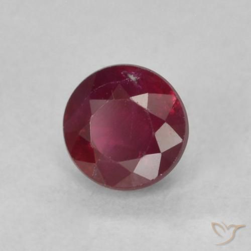 Rubis Rouge foncé naturelle Tour, 0.36 ct, SI