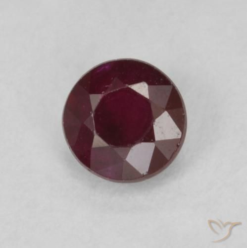 Rubis Vin rouge naturelle Tour, 0.30 ct, SI
