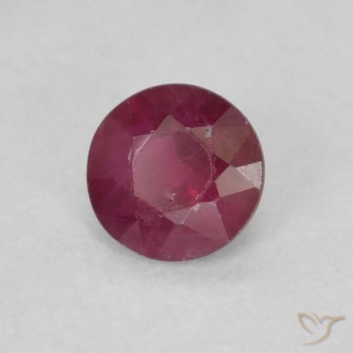 Rubis Rouge foncé naturelle Tour, 0.28 ct, SI